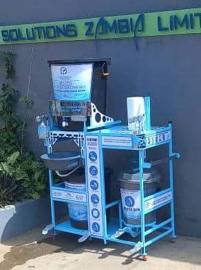 6-in-1 foot-operated washing station